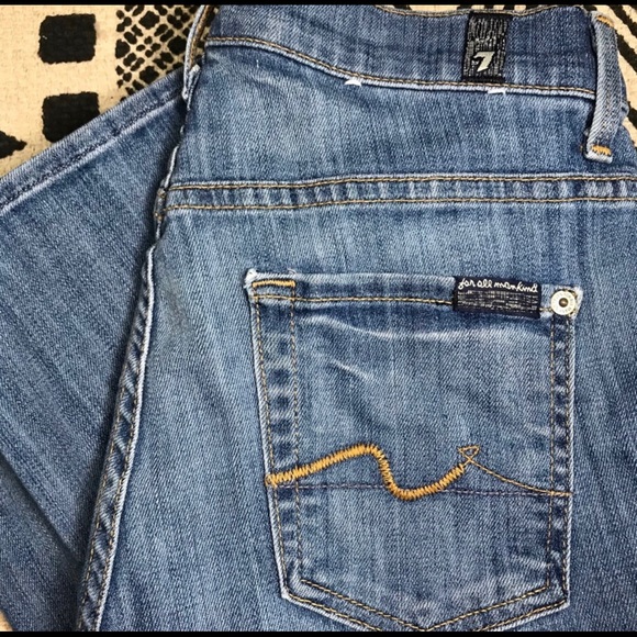 🔥EUC 7 For All Mankind High Waist Straight Jeans - Picture 5 of 8